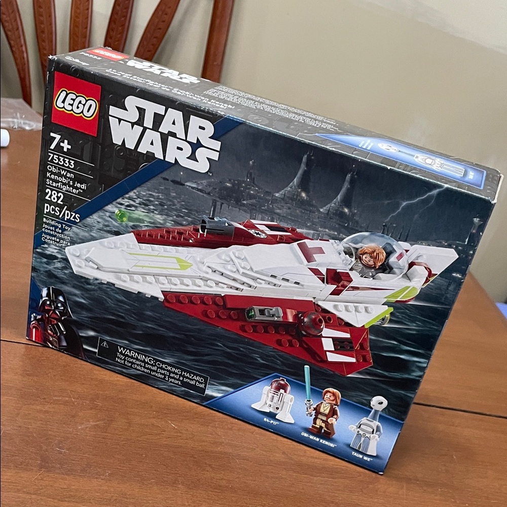LEGO Star Wars Red and White Jedi Starfighter sealed 75333